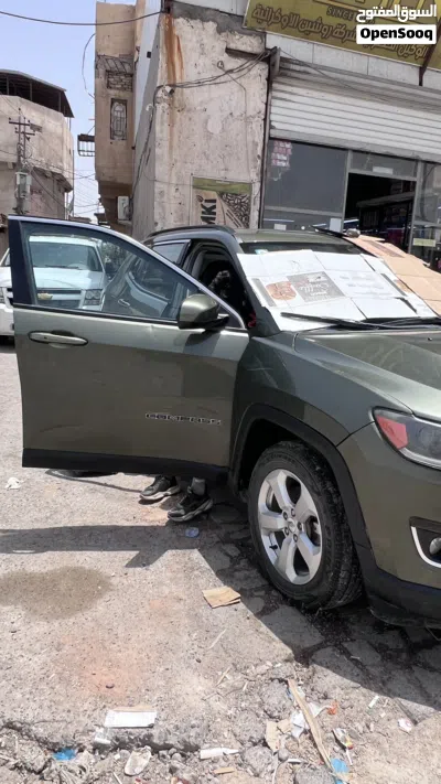 جيب كومباس Standard 4