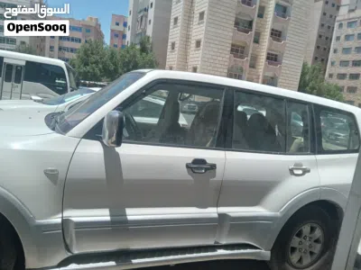 Mitsubishi Pajero GLS 3