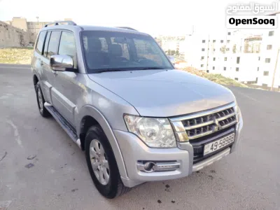 ميتسوبيشي باجيرو GLS 4