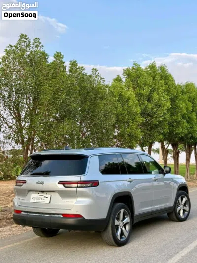 Jeep Grand Cherokee L Limited 4X2 2