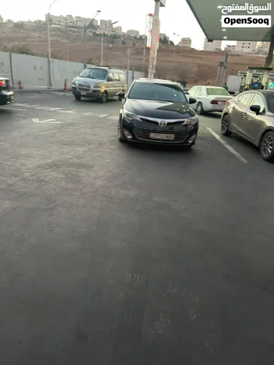 Toyota Avalon XLE 4