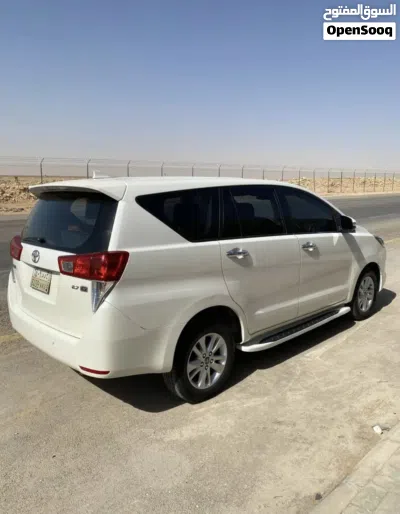 Toyota Innova G 4
