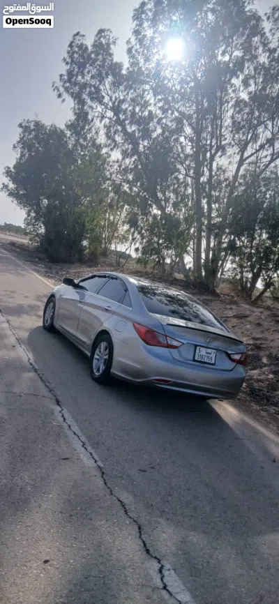 Hyundai Sonata Limited 3