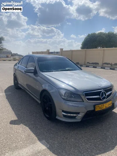 مرسيدس بنز الفئة-C C 300 4