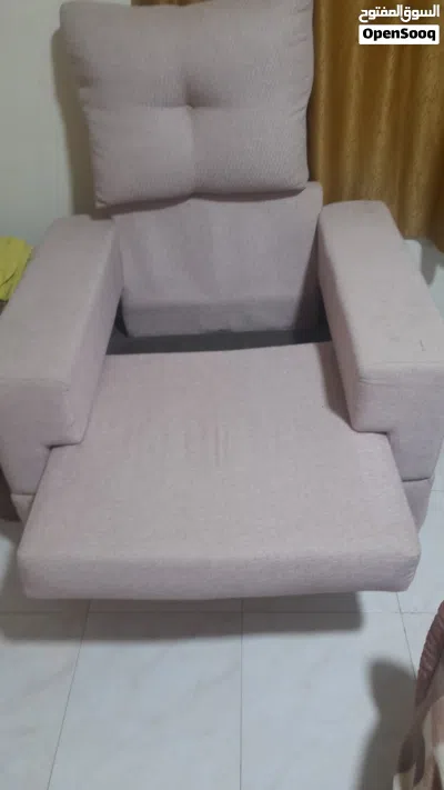 فوتيه مريح جدا بحالة ممتازة 4