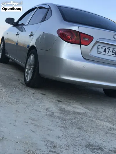 Hyundai Avante SE 3