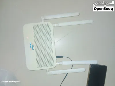 Used Omantel 4-Antenna Wi-Fi Router for Sale - Excellent Condition 3
