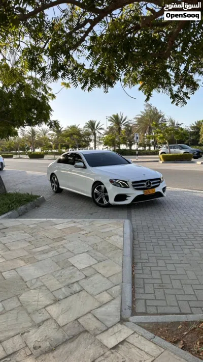 مرسيدس بنز الفئة-E E 300 4