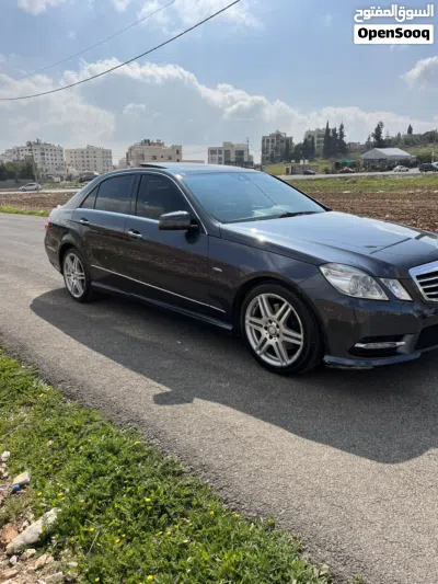 Mercedes Benz E-Class E 200 2