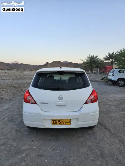 نيسان تيدا 4