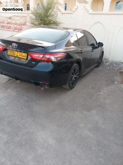 Toyota Camry SE 4