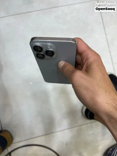 iPhone 15 Pro Max 4