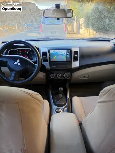 Mitsubishi Outlander Sport 3