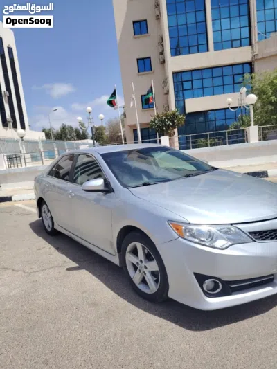 Toyota Camry XLE 3