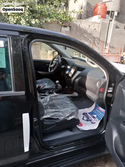 Nissan Navara RX 2