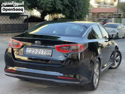 كيا K5 Standard 4