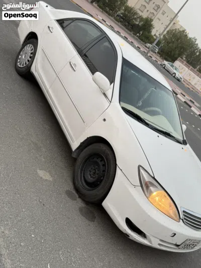 تويوتا كامري XLE 2