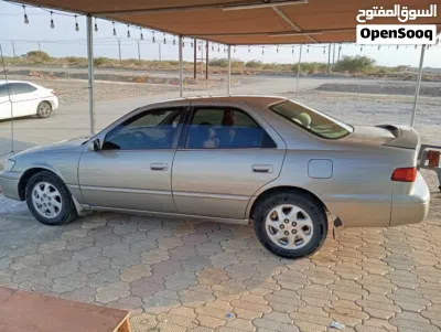 Toyota Camry SE 2