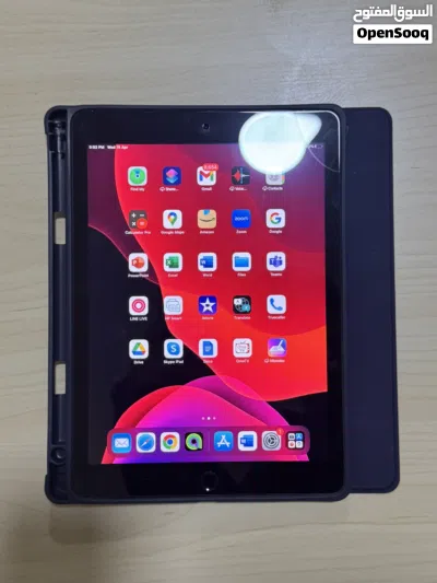 ipad air 2 مستعمل حاله ممتازه للبيع 2