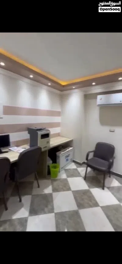 مكتب للبيع يصلح لجميع للاغراض الطبيه والتجاريه والاداريه 2