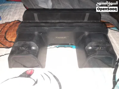قاعده PS4 مع مراوح و شاحن 4