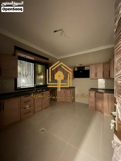شقة * جديدة * 3نوم * أرضية * ترس * موقع مميز * ضاحية النخيل 2