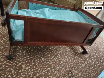 سرير طفل متحرك مع فرشة +تخت صغير هزاز متحرك 4