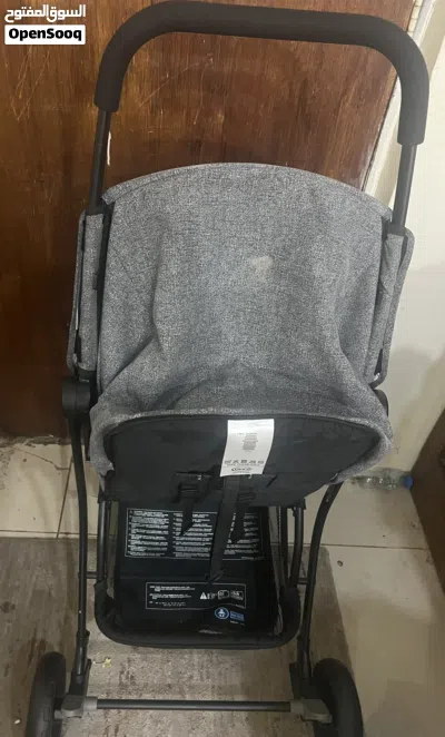 للبيع عربة اطفال ماركة GRACO مستعملة بحالة جيدة ونظيفة 3