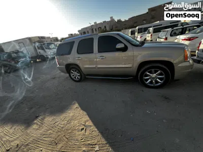 GMC Yukon Denali 4