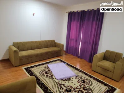 استديو مفروش و مستقل للأيجار في الخوير غرفه وصاله وحمام ومطبخ قريب من جميع الخدمات Furnished and in 4
