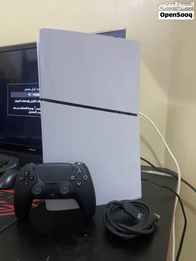 Ps5 digital for sale with fc26 - gta5 and two more 2