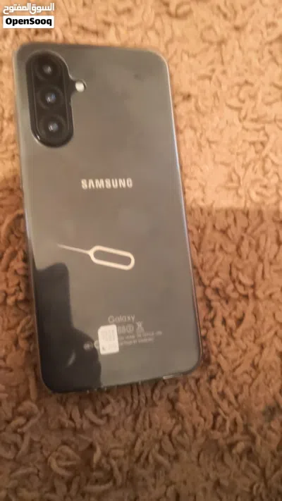 جهاز سامسونج A17 256كيكا تلفون ربي ابارك رام 12 3