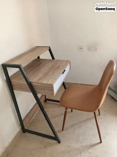 طاولة وكرسي للبيع chair and desk /table 2