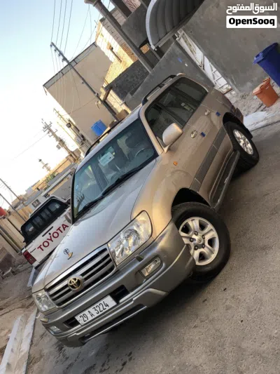 Toyota Land Cruiser VX 3