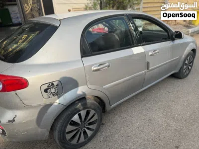 Chevrolet Optra LS 4