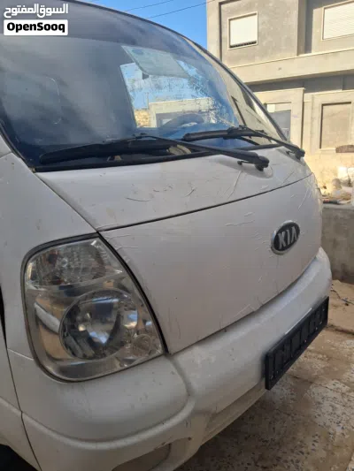 Kia Pregio 2