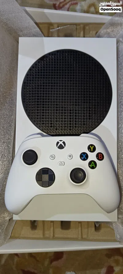 للبيع اكس بوكس سيريس اس(XBOX series s) مع كامل الملحقات سعره قابل للتفاوض 4