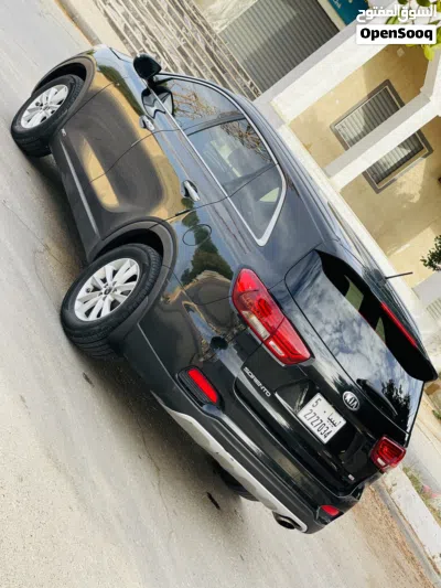 كيا سورينتو X-Line SX AWD 2