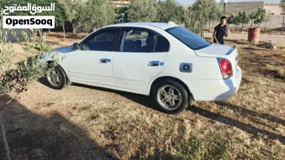 Hyundai Avante Standard 4
