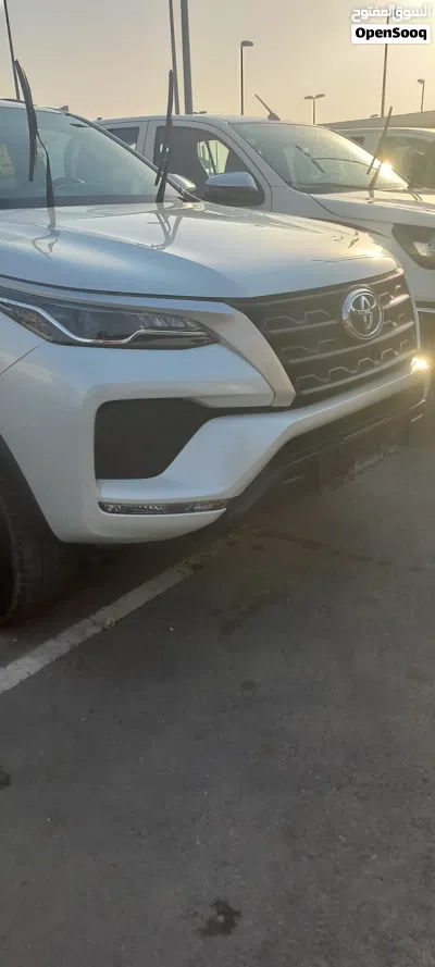 Toyota Fortuner EXR 4