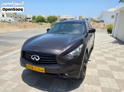 Infiniti Q70 Luxe 2