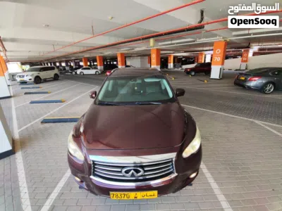 Infiniti JX35 4