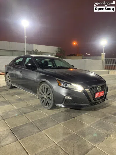 نيسان التيما SR 2