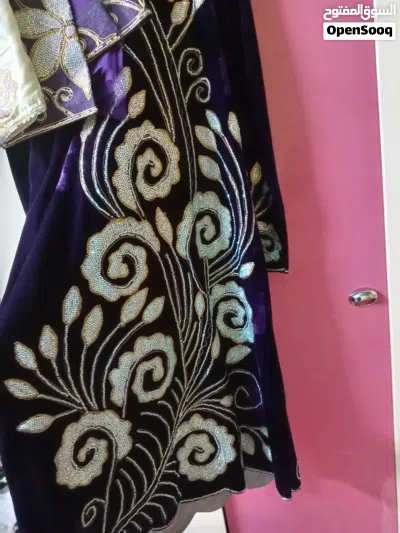 ملابس للبيع 2