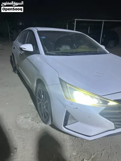 Hyundai Elantra Limited 2