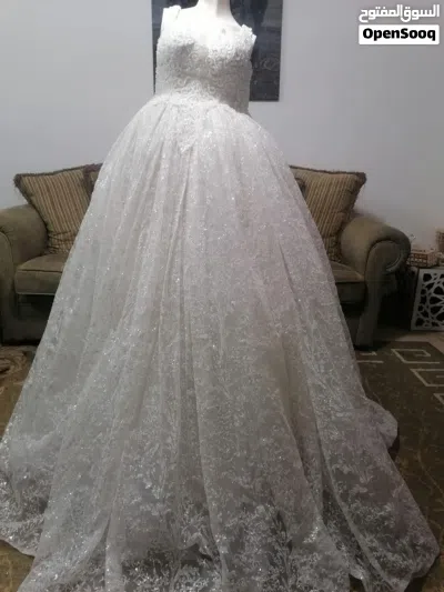 بدلات زفاف وخطبة للبيع فساتين زفاف وخطبة للبيع #بدلات_زفاف #بدلات_خطبة 4