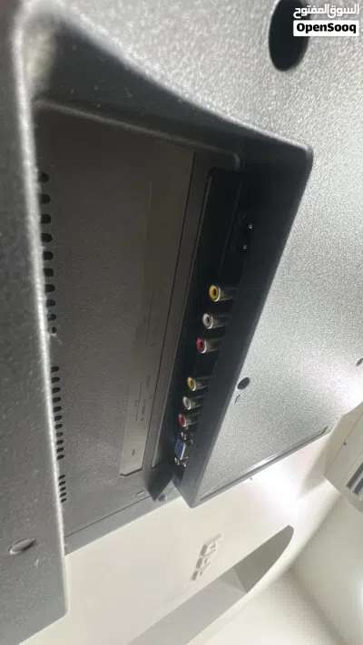 شاشة TCL ممتازه جدا للبيع بسعر حلو 3
