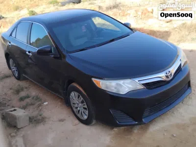 Toyota Camry SE 2