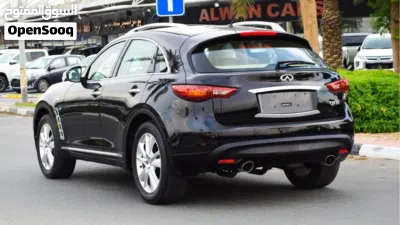 إنفينيتي QX70 Sport 4