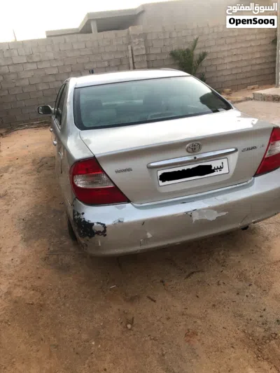 Toyota Camry LE 4